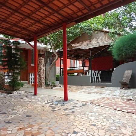 Hotel Badinca Alojamento Low Cost In Bissau Avenida Francisco Mendes Exterior foto