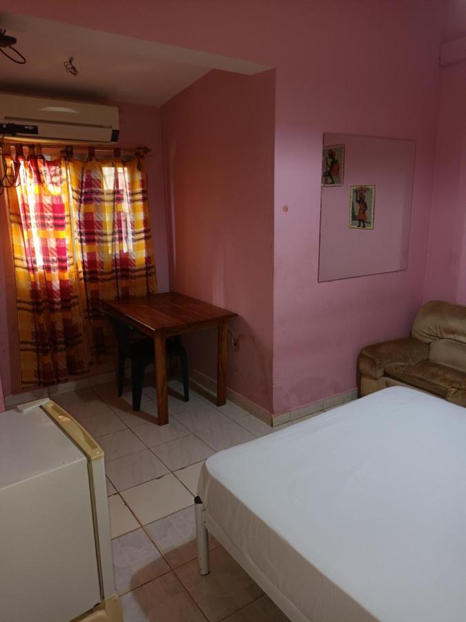 Hotel Badinca Alojamento Low Cost In Bissau Avenida Francisco Mendes Exterior foto